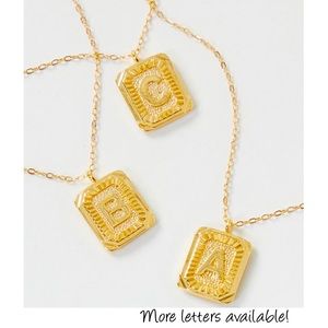 🍒3/$30 New Gold Monogram Tag Necklace
